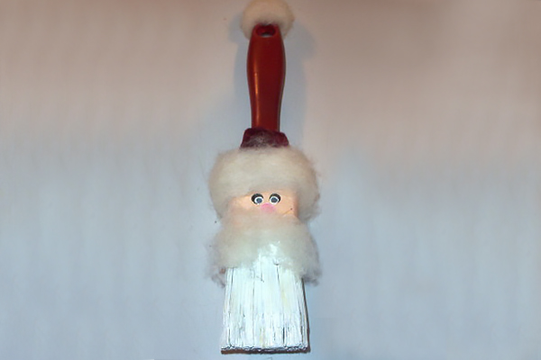 This is a photo of the finished Santa Paint Brush Decoration project